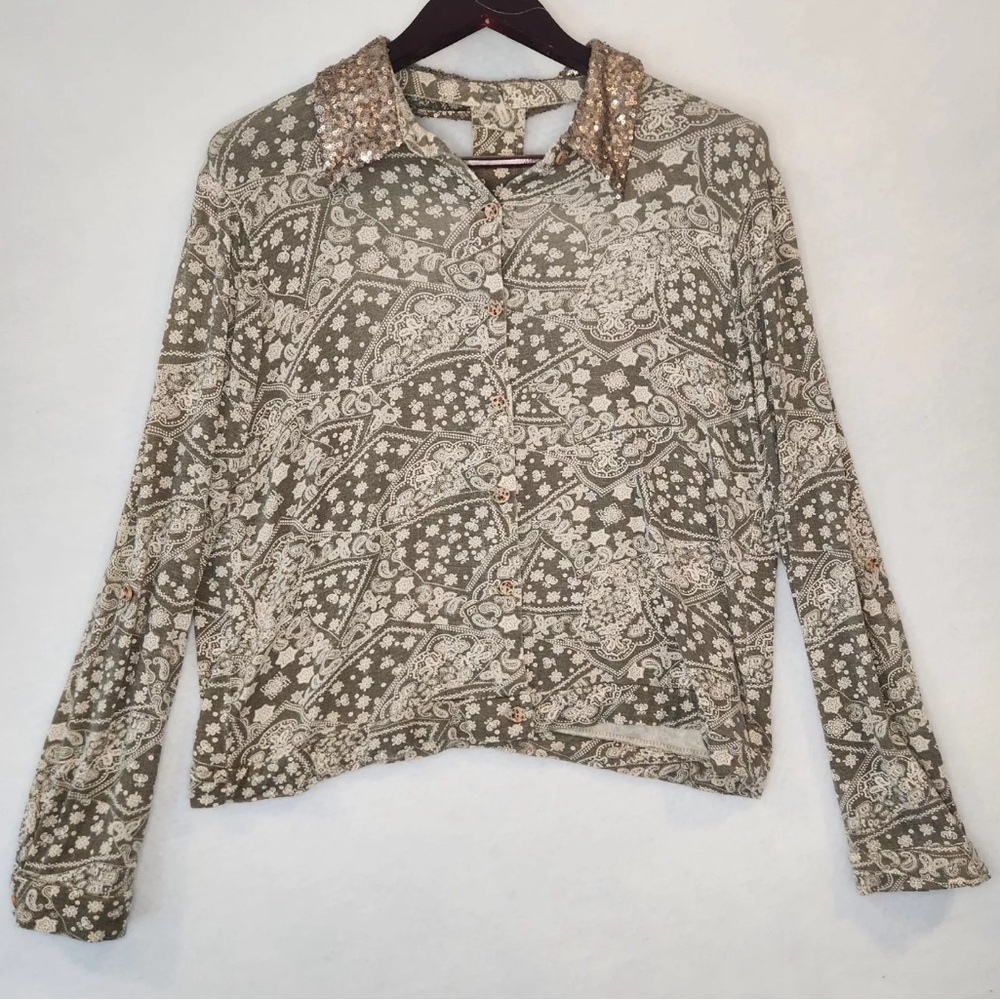 Gimmicks by BKE Top Open Back Sequin Collar Long Sleeve